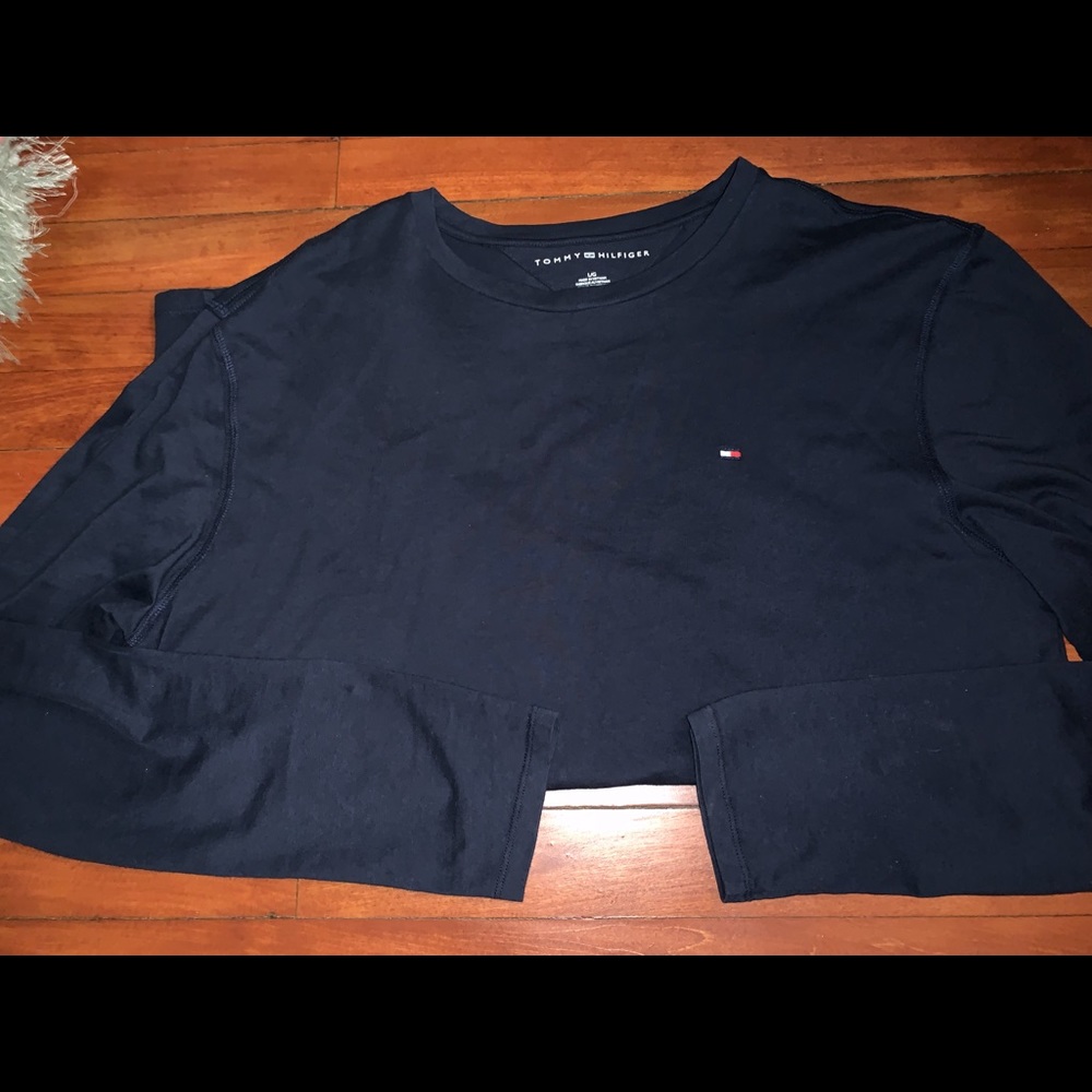 Long sleeve tommy shirt